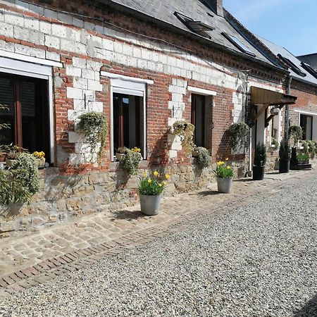 Lola Apartment Montigny-Sur-Crecy Bagian luar foto